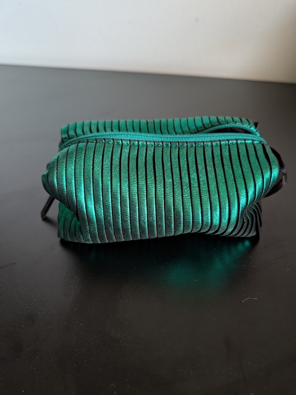 MAC Cosmetics Shiny Pretty Things Green Metallic Pleated Makeup Bag OS
